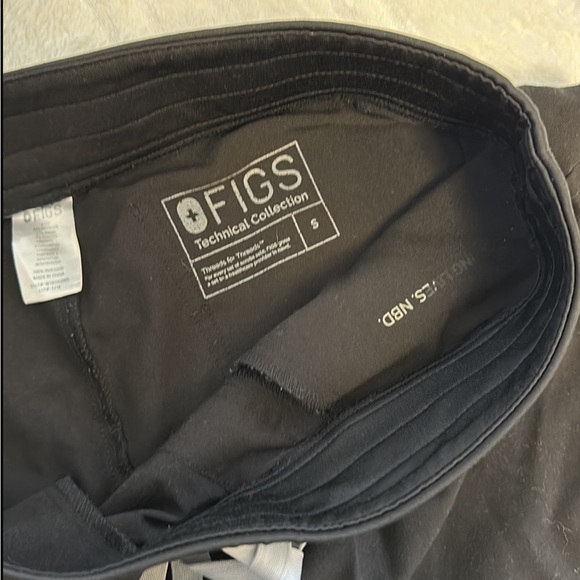 Figs black Jogger Pants - Picture 4 of 5